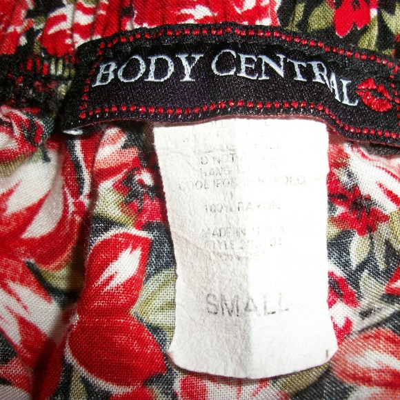 BODY CENTRAL RUFFLED STRAPLESS DRESS SIZE SMALL - Picture 7 of 7